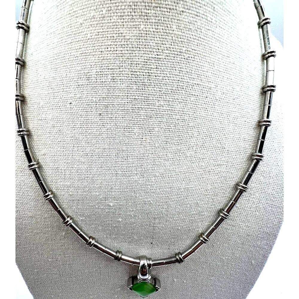 Silver Necklace With Green Glass Cats Eye Pendant - Picture 4 of 8